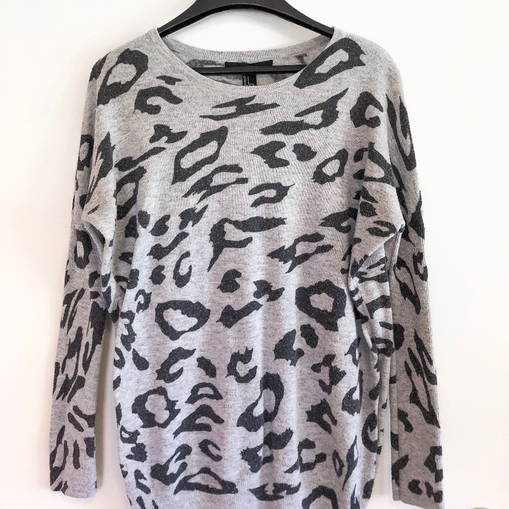 🐆FOREVER 21 LEOPARD PRINT BLOUSE🐆